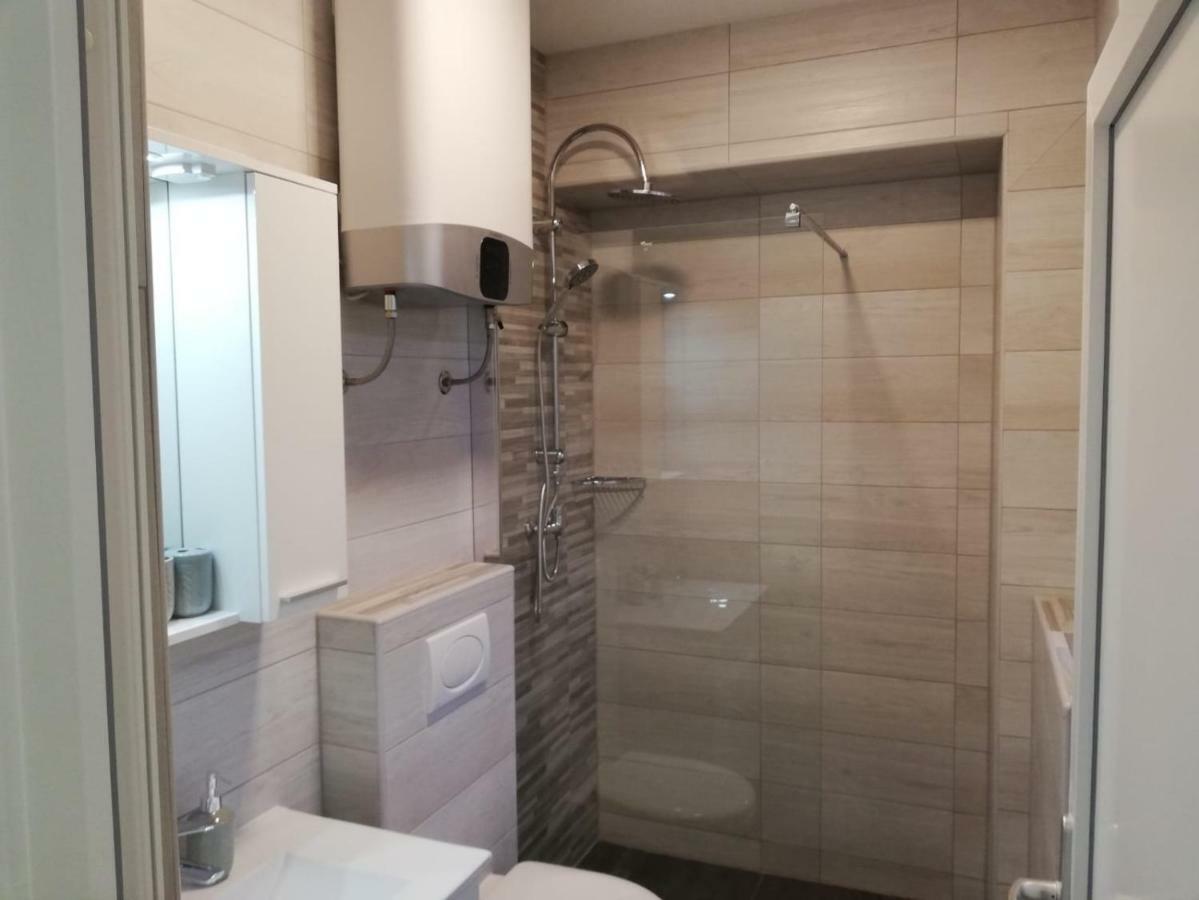 Apartment Promenada ซริกเวนิซา ภายนอก รูปภาพ